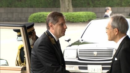 ロシア大使が天皇陛下にプーチン大統領の信任状渡す式典が「撮影なし」に…外務省「ロシアとの関係考慮し総合的に判断」