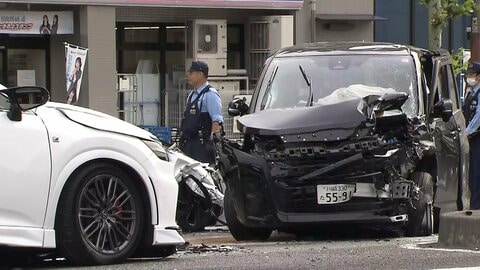 逆走車が衝突し2歳と3歳の子ども含む6人ケガ…逆走ワンボックスカーと乗用車など5台絡む事故に　東京・大田区
