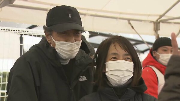 元・石原軍団の舘ひろしさんが被災地で支援活動 別の避難所では歌手