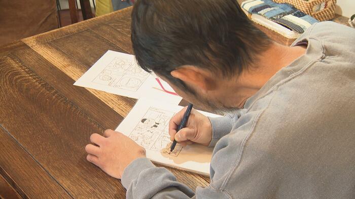 漫画を描く原孝雄さん