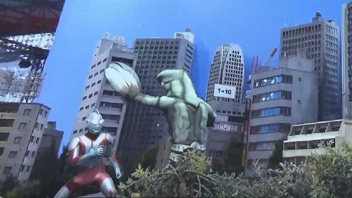 「5Gの世界」は街中が映画館状態?遠隔操作で旅行体験・災害救助に活用も