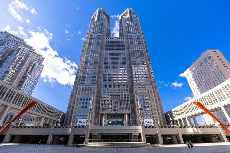 東京23区で働く公務員給与　4年連続引き上げへ…初任給が5年前より年収100万以上増。｜FNNプライムオンライン