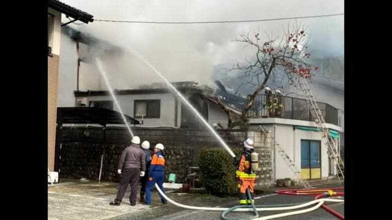 【速報】美咲町で住宅火災「家が燃えている」と通報　消火活動中【岡山】｜FNNプライムオンライン