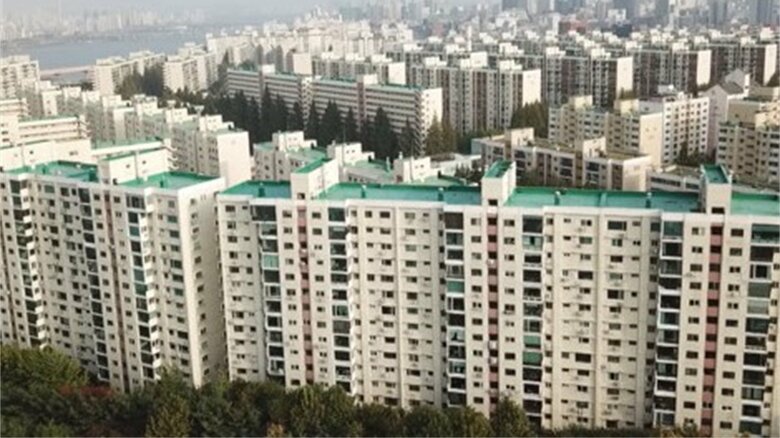 ソウルの住宅価格は文政権発足以来、50%以上も上昇。不動産格差は深刻に