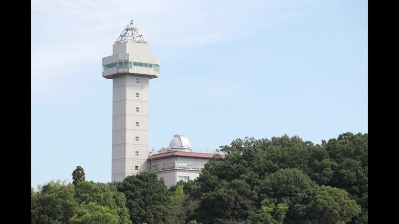 派手さはないけどコスパ最高…登ってみるとスゴさが分かる絶景スポット 展望室からの360度が無料で