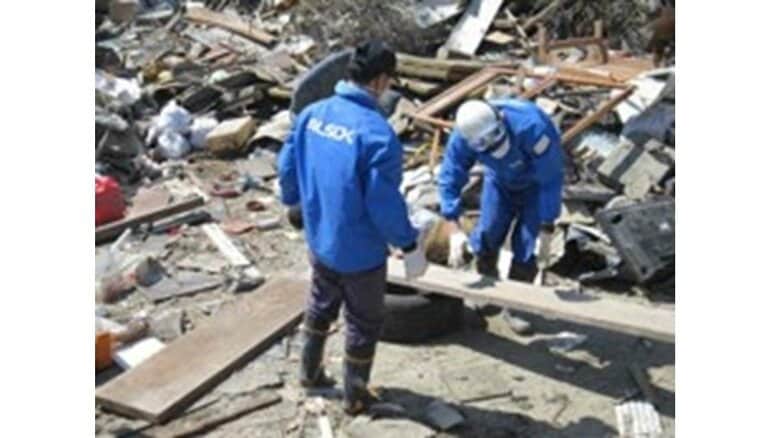 東日本大震災でのボランティア活動　ALSOK提供