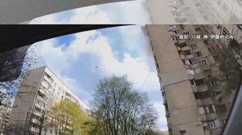 日本人写真家が捉えたマンションにミサイル着弾する瞬間15