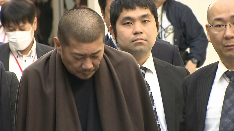 移送される福原敬済容疑者　26日