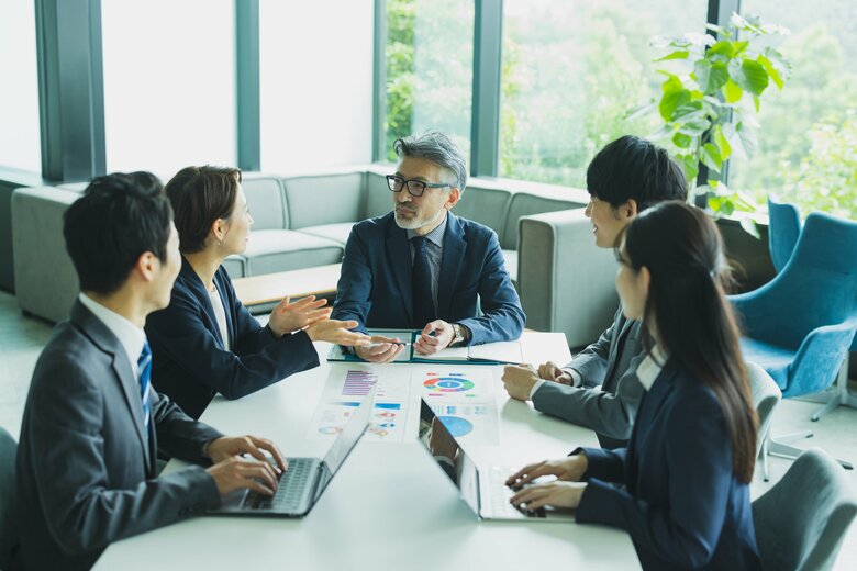 課題と集団へのコミットを強める（画像：イメージ）