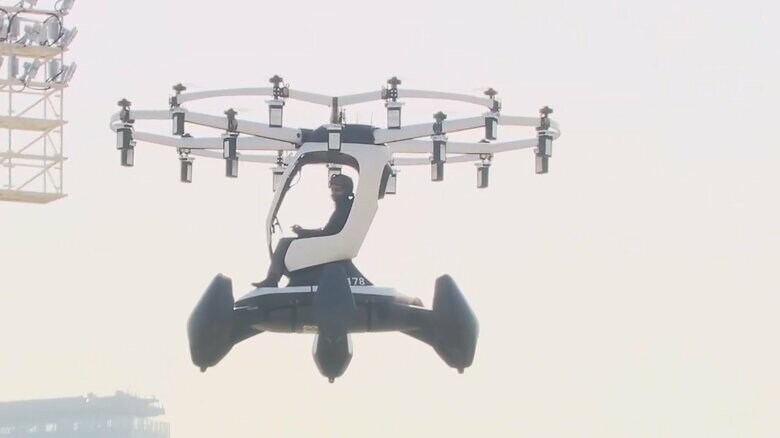 機体は約8メートル浮上に飛行に成功した