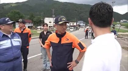 記録的大雨の被災地・仙北市を秋田県の鈴木知事が視察　「一刻も早く復旧と生活再建を」　激甚災害指定に向け国に要望へ