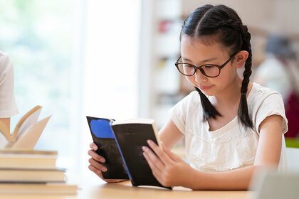 【調査結果】本を読むことが好きな小中学生、69%が家族に本が好きな人がいる。新しい本と出会うきっかけは「本屋」が69.6%