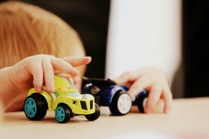 「使い捨て・短期間の消耗品が多い」に悩む人が72.3% 【子育てママ・パパと環境問題の調査】