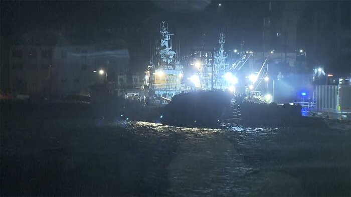 暴風・高潮・高波に厳重警戒 台風10号接近 長崎