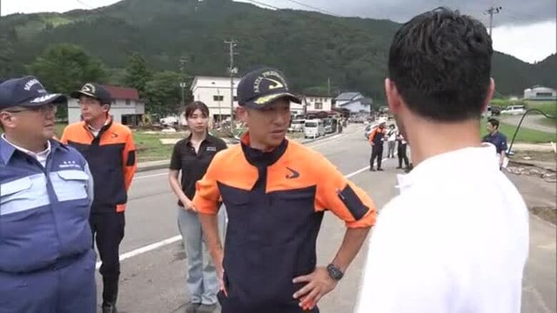 記録的大雨の被災地・仙北市を秋田県の鈴木知事が視察　「一刻も早く復旧と生活再建を」　激甚災害指定に向け国に要望へ｜FNNプライムオンライン