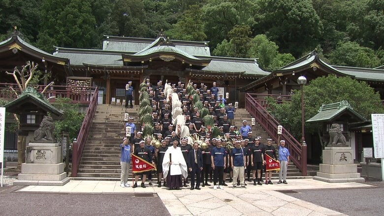 長崎くんちで龍踊の奉納へ　筑後町が大技の稽古開始前に3体の龍を清はらい｜FNNプライムオンライン