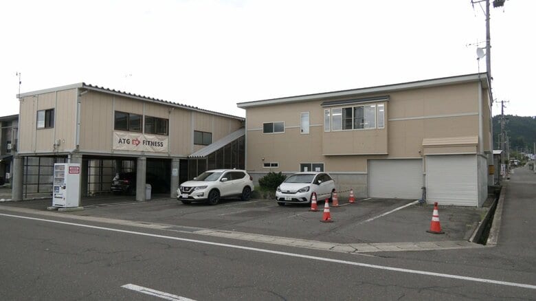 建設会社の事務所を活用してオープンした「ATG24FITNESS」