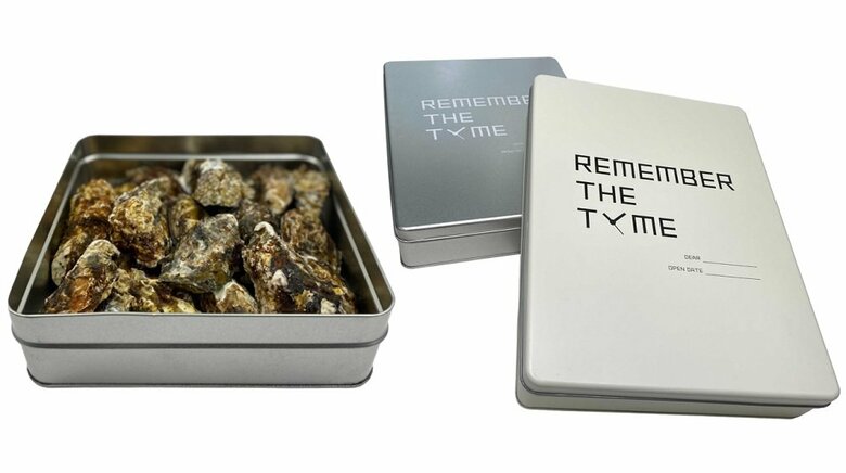 左：ガンガン焼き専用缶　右：タイムカプセル缶