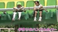 久留米市・太宰府市31.3℃　福岡県内各地で真夏日　遊園地では「やけど」「熱中症」対策　“熱くなる”遊具に断熱シートやカバー　従業員はファン付きジャケット