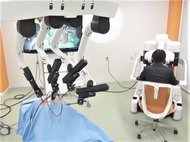 アームが遠隔で自在に…国産初の手術支援ロボット『hinotori』藤田医科大学が導入 今春にも手術に