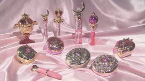 「セーラームーン」のような戦う乙女に・・・おもちゃメーカーが手掛ける大人女性の“変身”アイテムが人気