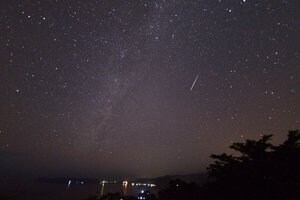 14日夜もチャンスあり!「ふたご座流星群」がピーク 快適観測に3つのコツ