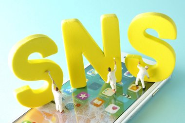 芸能人の政治・社会的発言や活動はなぜバッシングされるのか?
