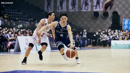 “ユウキ”対“ユウキ”！横浜・河村勇輝が千葉・富樫勇樹から「魔法のようなスティール」