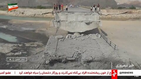 イラン報道　湾岸諸国の港などが新たな標的に　米軍が沿岸部の橋など攻撃し27人死傷