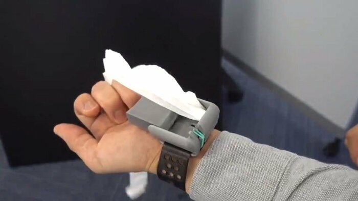 勢いよくレジ袋が出てくる