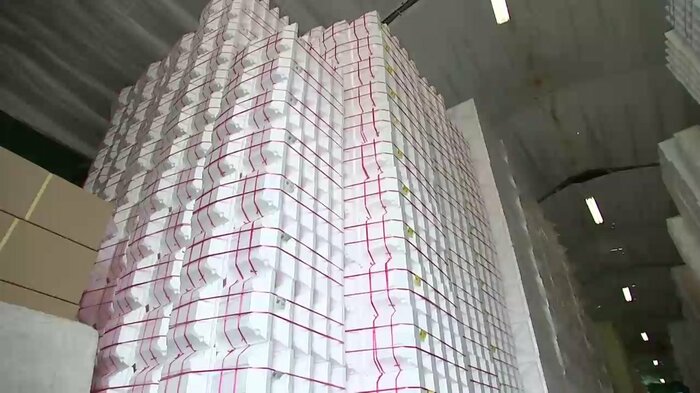 積み上げられた発泡スチロール