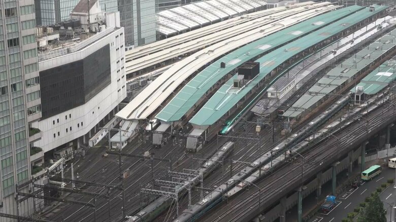 東北新幹線は東京〜新青森駅間の上下線、秋田新幹線は盛岡〜秋田駅間の上下線で運転見合わせ　青森県で最大震度6強の地震｜FNNプライムオンライン