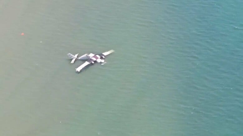 警察の小型機が海上に墜落し5人死亡　タイのリゾート地・ホアヒン　爆発のような音が聞こえたという情報も｜FNNプライムオンライン