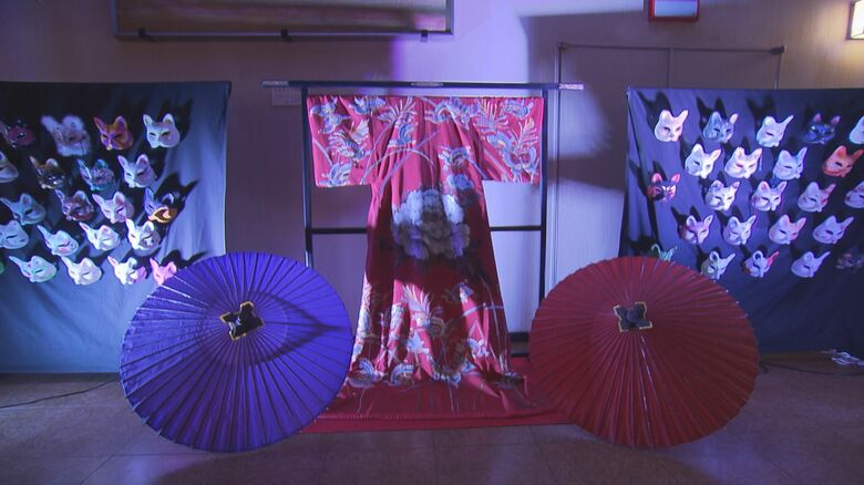 浅野ゆう子さん「素晴らしい発想」…デジタルで着物彩る「着物詣」　 豊川稲荷がアートと融合企画