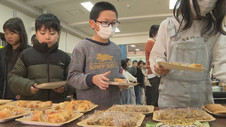 青森県八戸市で震度6強　小学生が「防災食」学ぶ　保存期間は？味は？　備えの大切さを実感｜FNNプライムオンライン