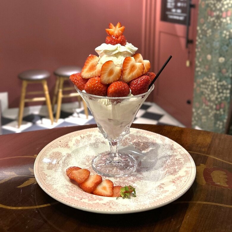イチゴやマスクメロンも主役に…築100年古民家で味わう旬のフルーツ 老舗果物店の新業態フルーツカフェ｜FNNプライムオンライン
