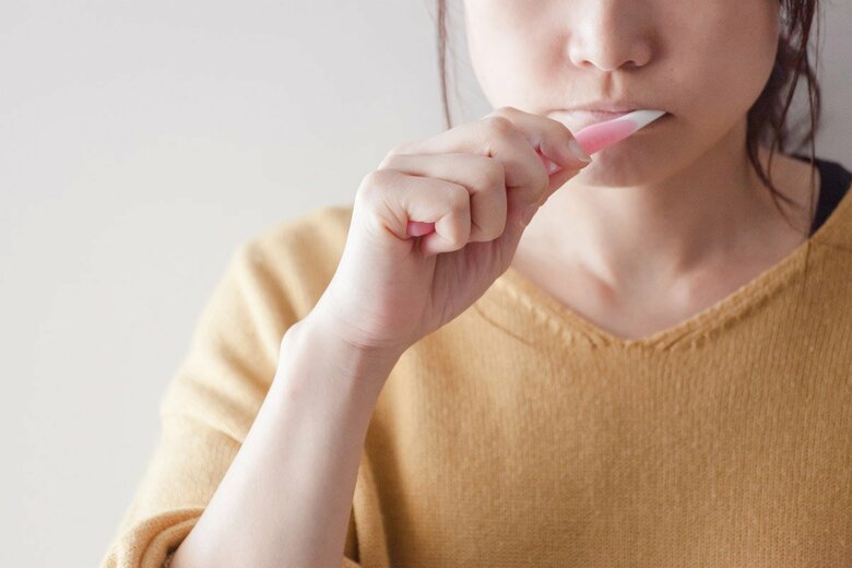 【むし歯予防】歯磨きは”いつ”してる?オーラルケア用品の利用で「歯磨き粉」の次に多かった物とその理由は?