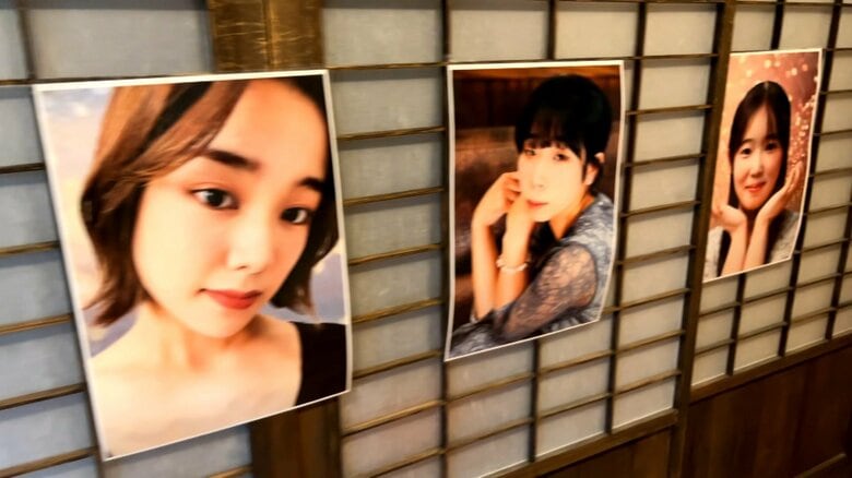 介護士たちの“キャバ嬢”風写真