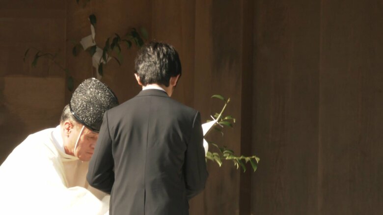 「内宮」に先立ち「外宮」を参拝される悠仁さま（1日午後）