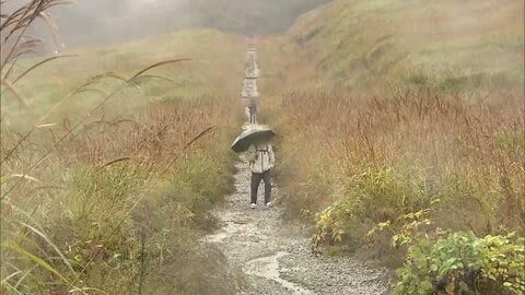 元台風30号と秋雨前線で大雨　各地で冠水被害、土砂崩れも　関東は気温急降下