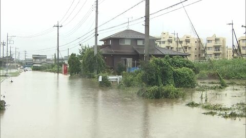 栃木・群馬で記録的大雨　足利市で倒壊した住宅から女性発見