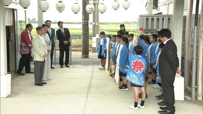 佐賀・鹿島市を訪問された両陛下