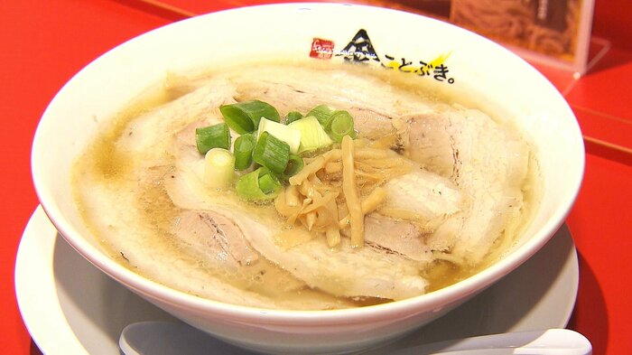 スガキヤの新業態「金ことぶき。」のとろ豚醤油金らー麺