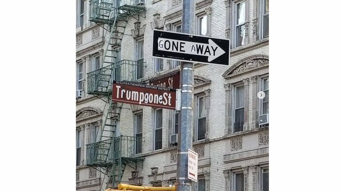 「Trumpgone(=トランプは去った)」ストリートと表示された通りも(Adrian Wilson/@plannedalismインスタグラムより)