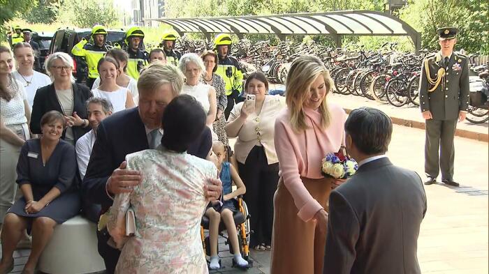 6月19日 国王夫妻とお別れの挨拶をされる両陛下