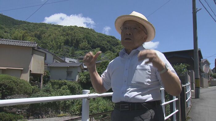 平和への誓いを読み上げた被爆者・三瀬清一朗さん