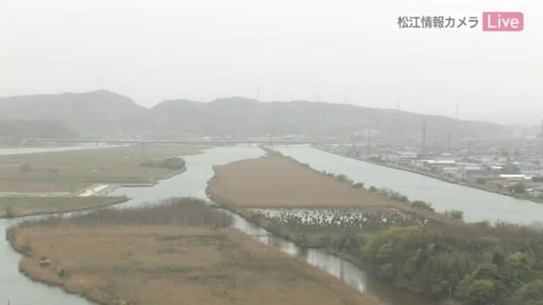 黄砂で視界悪化…空が霞む状態続く　島根・鳥取で２日連続の観測　１９日も注意｜FNNプライムオンライン