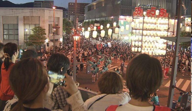 暑さを吹き飛ばせ!　信州各地で夏祭り　熱気あふれる踊りで中心市街地を練り歩く｜FNNプライムオンライン