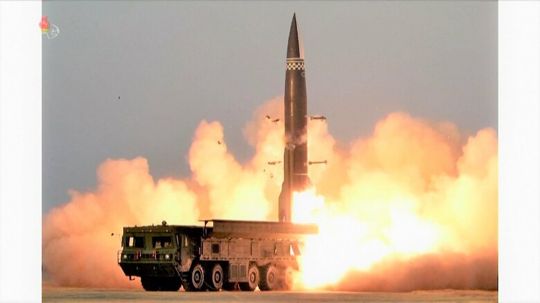 変則軌道で飛行可能な射程延長型KN-23弾道ミサイルの発射（資料）