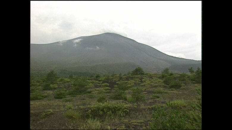 浅間山（長野・軽井沢町）